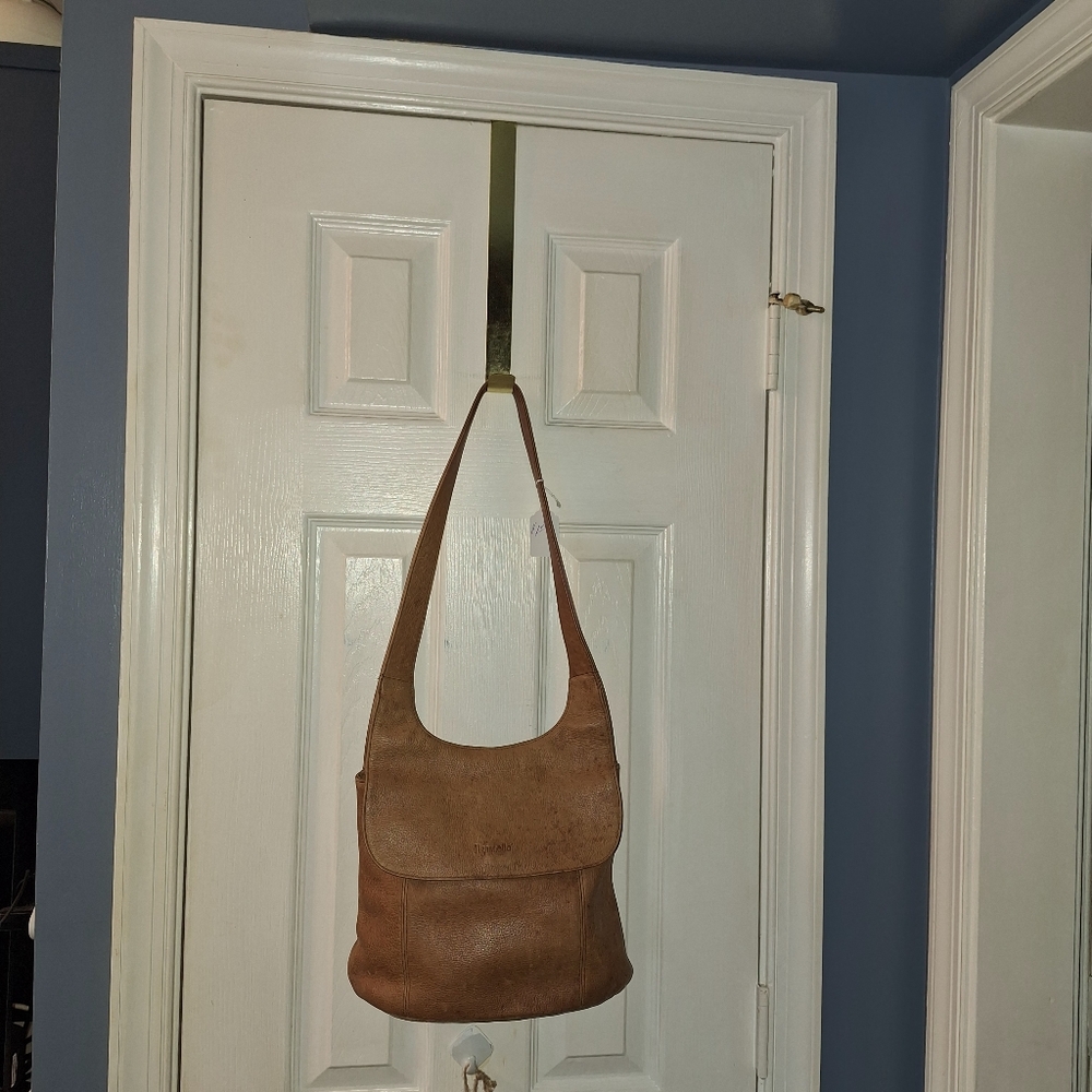 Elegant Tan Leather Tignanello Shoulder Bag